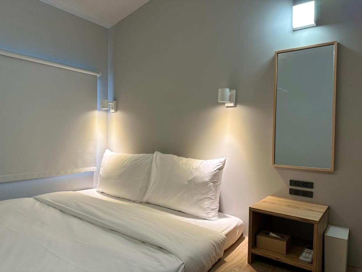 Kw2 Hostel Kaohsiung Zewnętrze zdjęcie