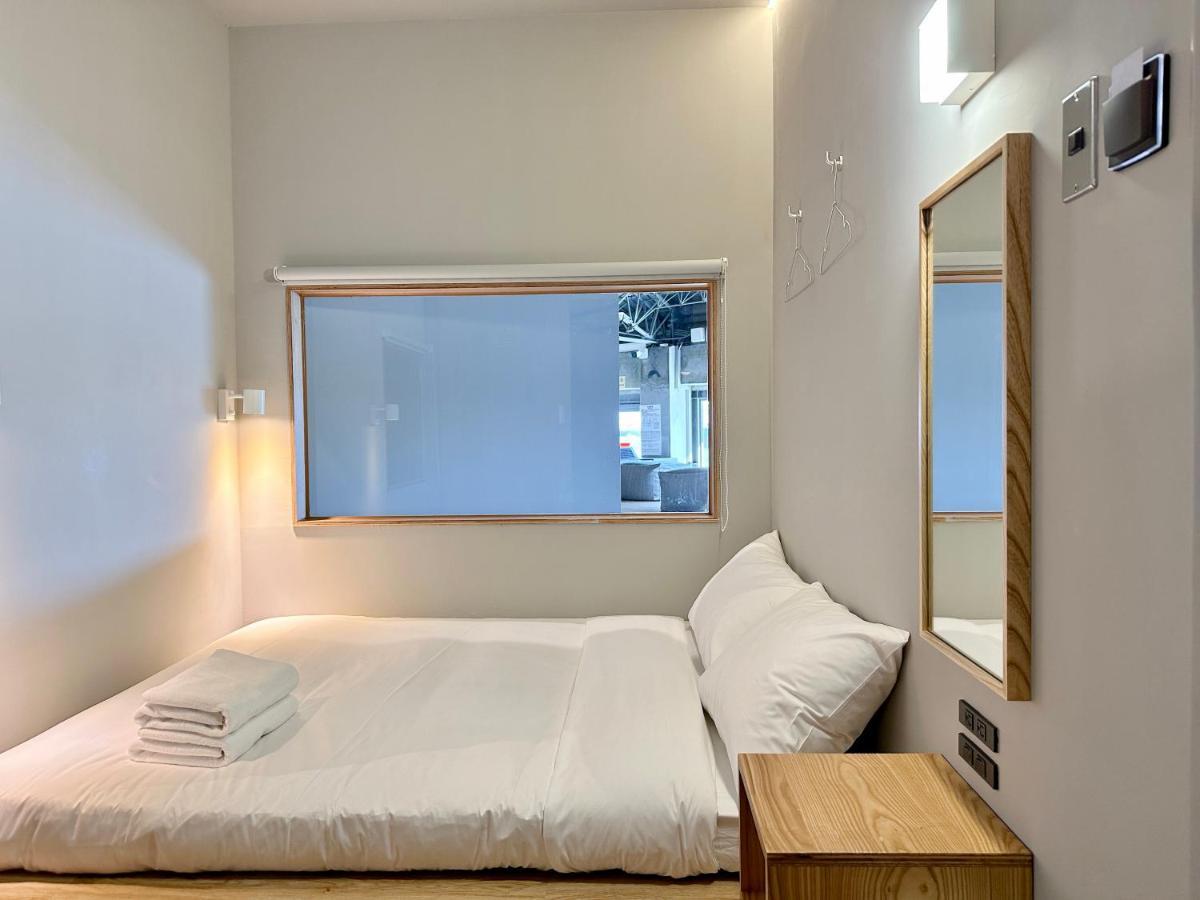 Kw2 Hostel Kaohsiung Zewnętrze zdjęcie