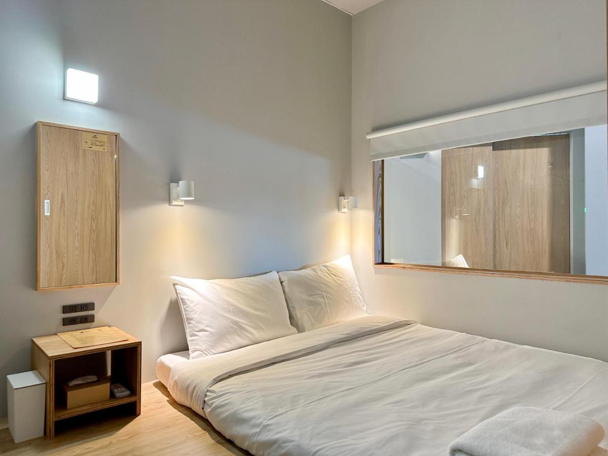 Kw2 Hostel Kaohsiung Zewnętrze zdjęcie
